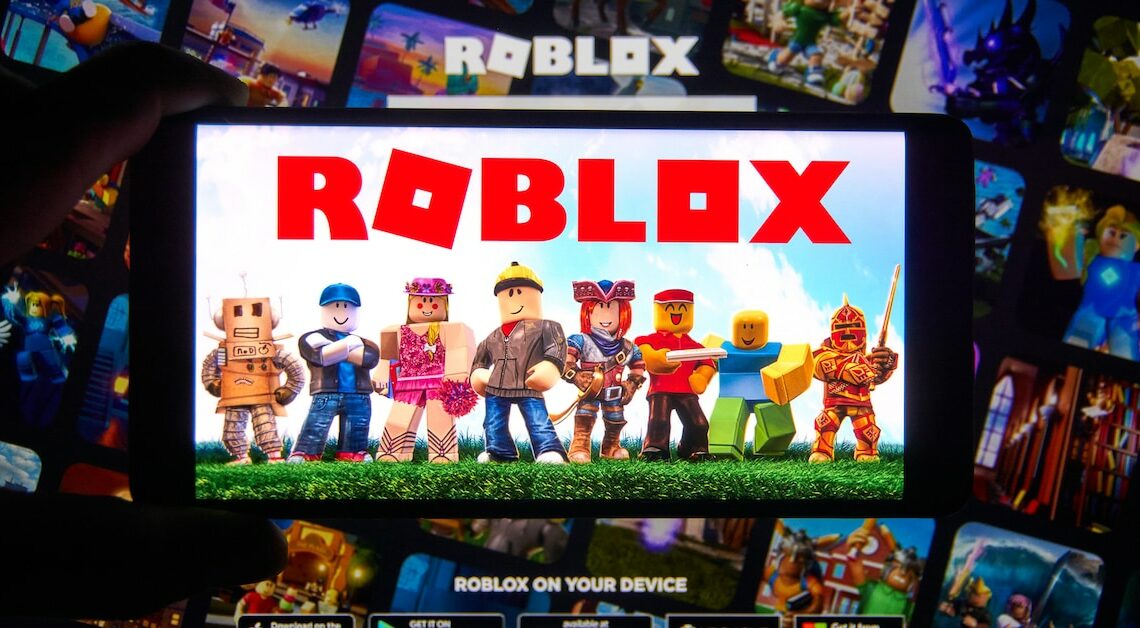 Roblox Youtuber: These are the 5 biggest Roblox channels