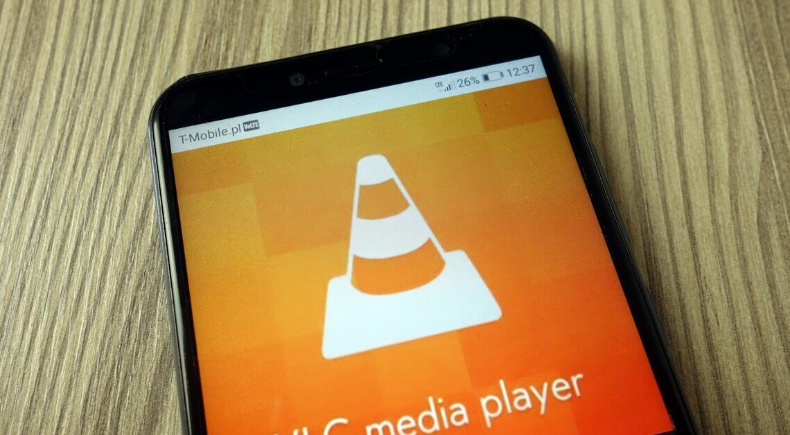 Take a screenshot in VLC Media Player