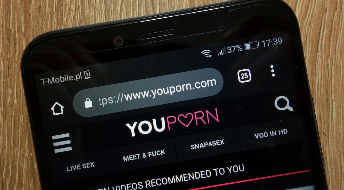 YouPorn: Is it legal or illegal? Simply explained